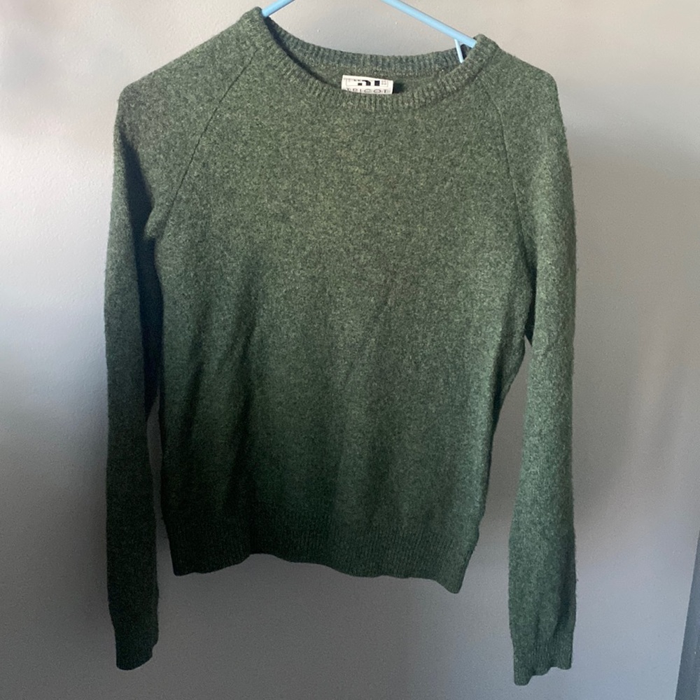 Green lambswool sweater